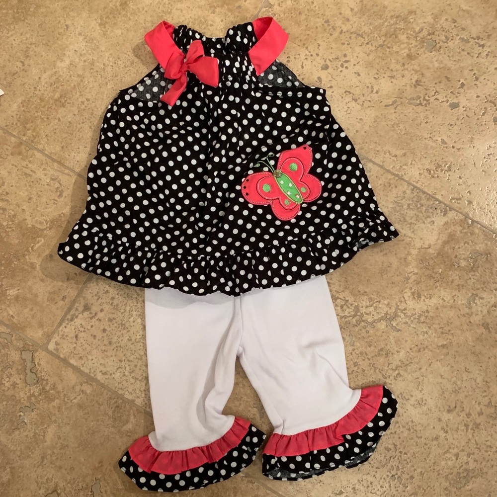 Black & white polka dot outfit size 18 months